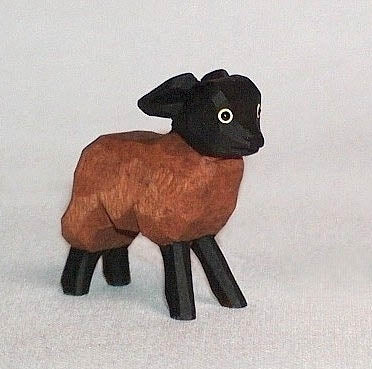 Lotte Sievers-Hahn Krippenfiguren 12cm, Lamm dunkel stehend 3,5cm