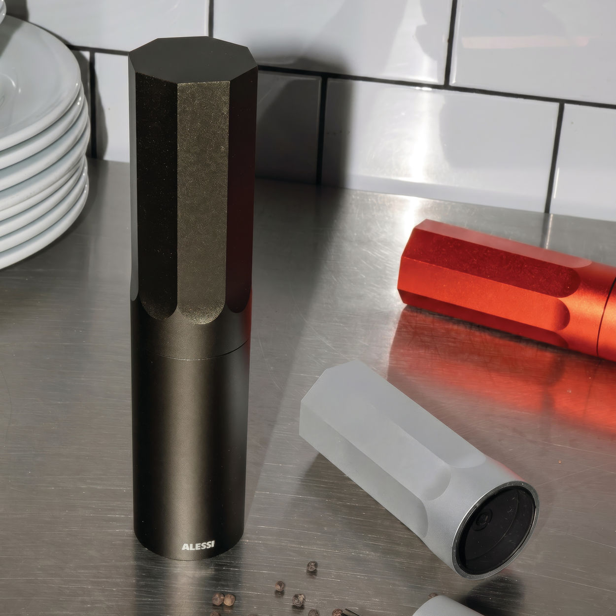 Alessi KG01 Salz-, Pfeffer- und Gewürzmühle aus Aluminium