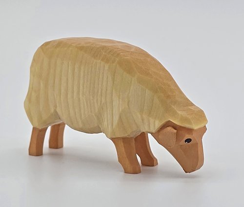 Lotte Sievers-Hahn Krippenfiguren 12cm, Schaf hell fressend 4cm