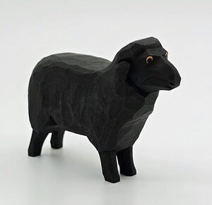 Lotte Sievers-Hahn Schaf, schwarz, Kopf hoch, passend zu den 12cm Figuren