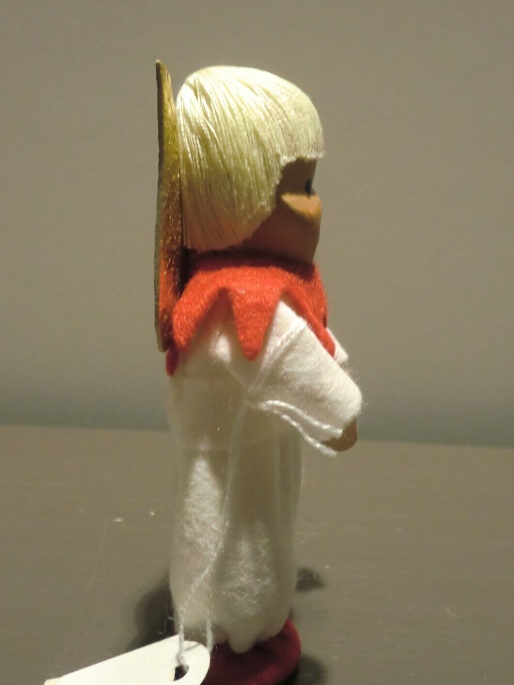 Sternenbub mit rotem Kragen, 10cm von Lotte Sievers-Hahn
