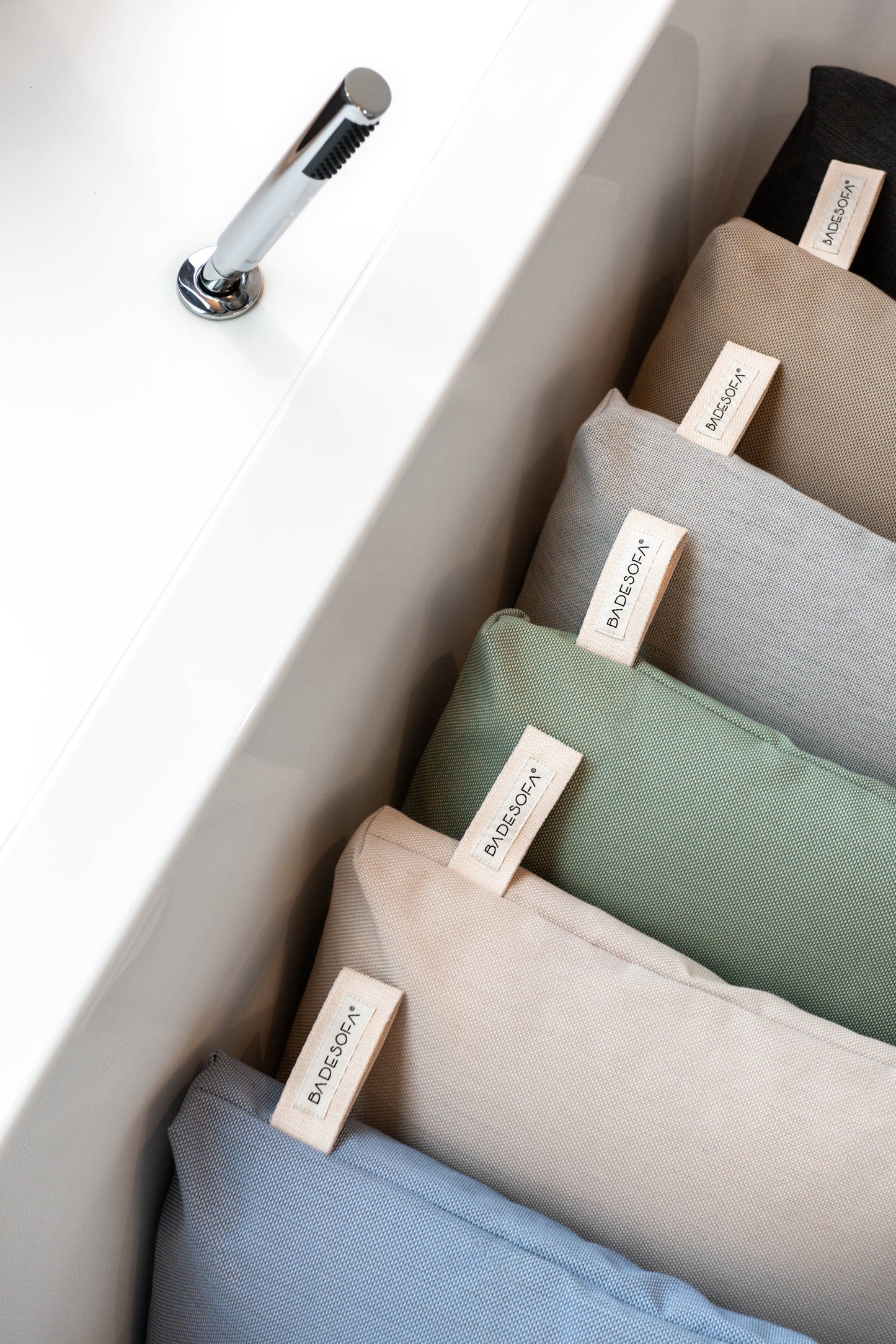 BADESOFA Rückenkissen | Fußkissen | Sitzkissen