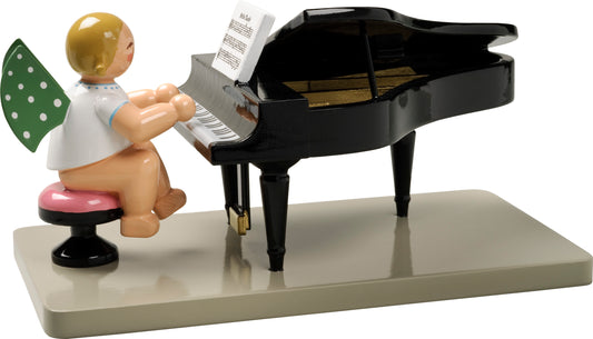 Wendt & Kühn Engel mit offenem Flügel